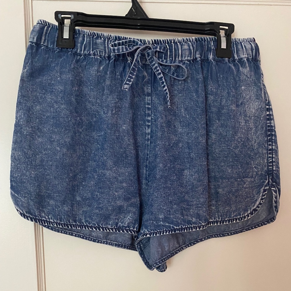 Forever 21 shorts, size L, blue